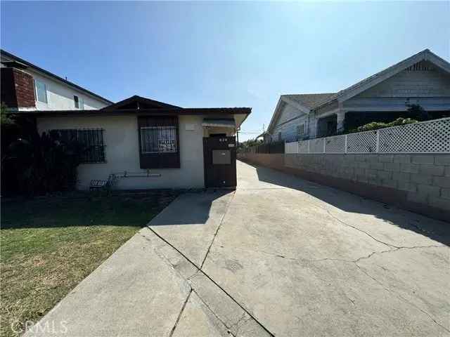 Multi-family house For Sale in 624, West 85th Street, Los Angeles, California