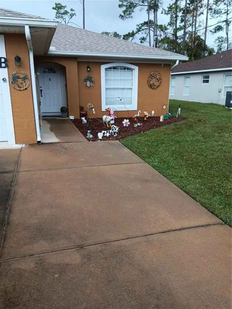 Multi-family house For Sale in Palm Coast, Florida