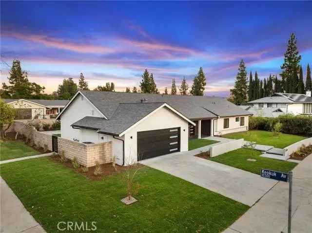 Single-family house For Sale in 10308, Oso Avenue, Los Angeles, California