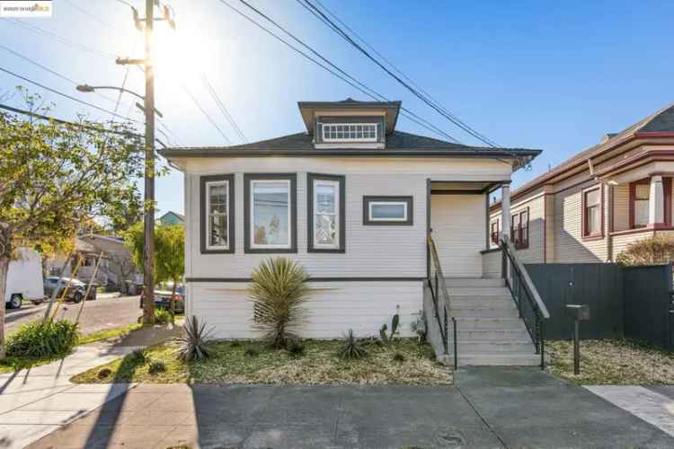 Single-family house For Sale in 1075, 61st Street, Oakland, California