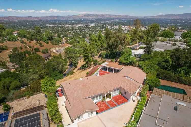 Single-family house For Sale in Los Angeles, California