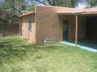 Studio House Near UNM and Downtown