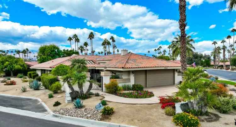 Single-family house For Sale in Indian Wells, California