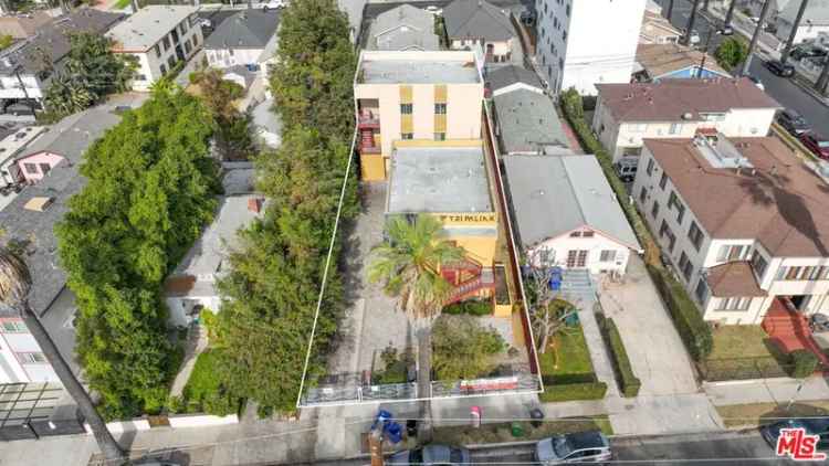 Multi-family house For Sale in 1259, West 36th Place, Los Angeles, California