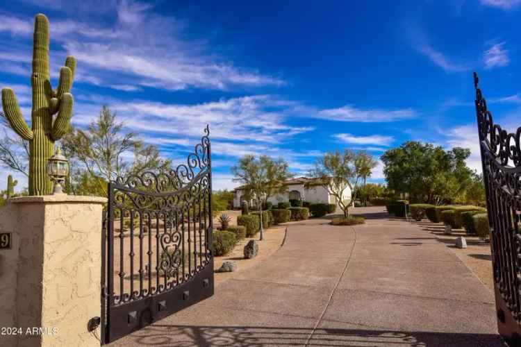 Single-family house For Sale in 30009, North 58th Street, Cave Creek, Arizona