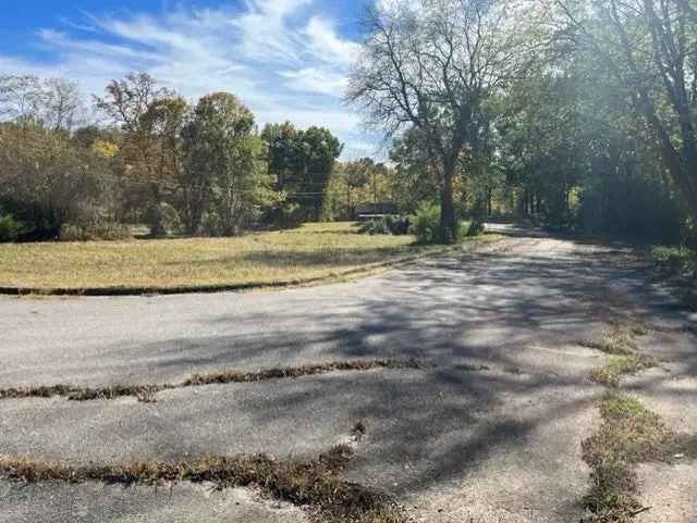 Land For Sale in Killen, Alabama