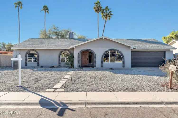 Single-family house For Sale in 2637, East Desert Cove Avenue, Phoenix, Arizona