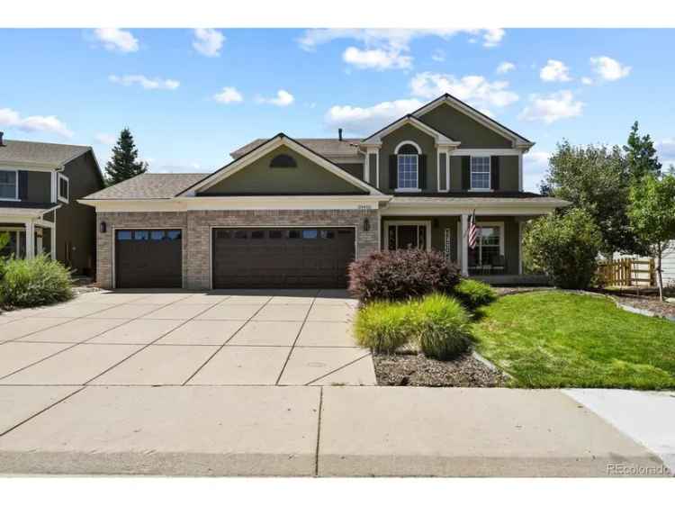 Single-family house For Sale in 20450, Oakbrook Lane, Parker, Colorado