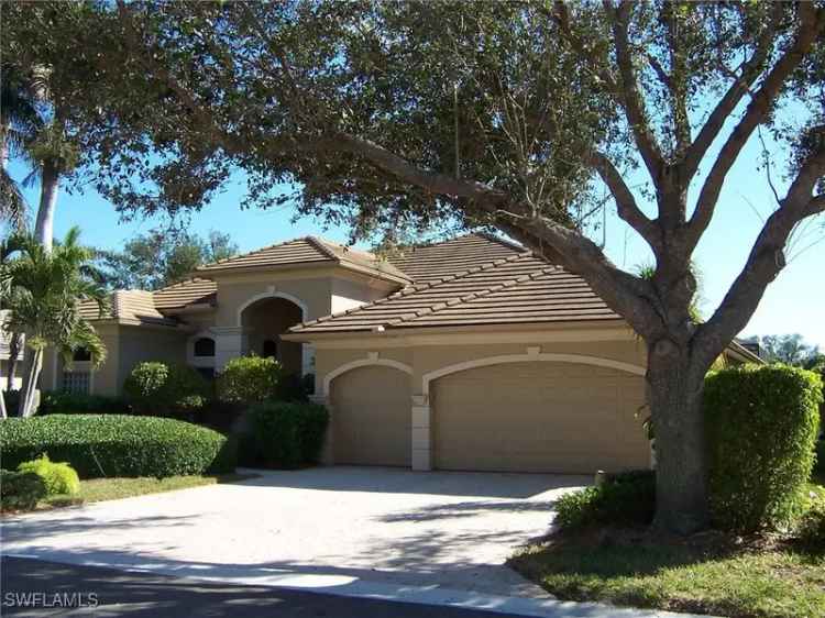 Single-family house For Sale in 23871, Sanctuary Lakes Court, Bonita Springs, Florida