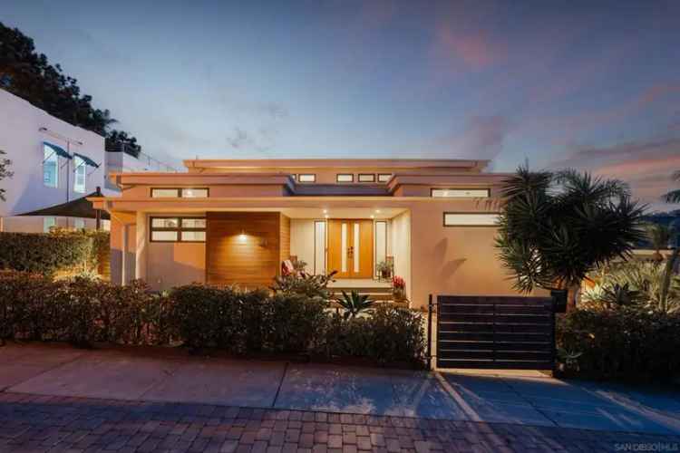 Single-family house For Sale in 4563, Point Loma Avenue, San Diego, California