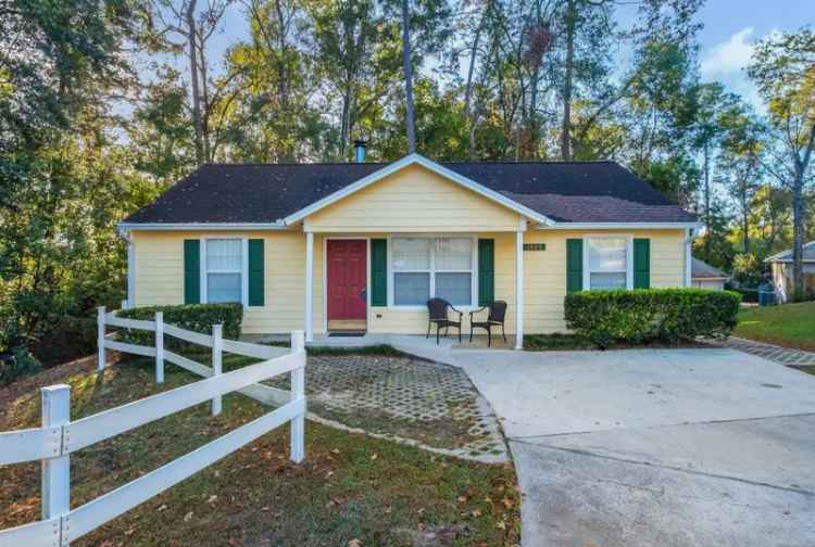 Single-family house For Sale in 1409, Idlewild Drive, Tallahassee, Florida