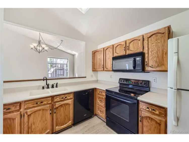 Single-family house For Sale in 17998, East Bethany Place, Aurora, Colorado