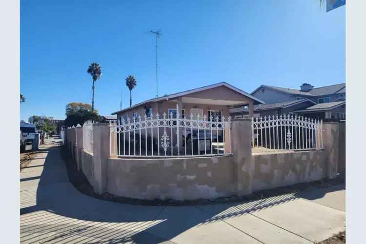 Single-family house For Sale in 4497, Altadena Avenue, San Diego, California