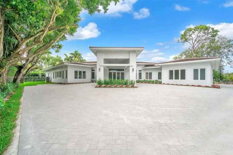 Single-family house For Sale in South Miami, Florida