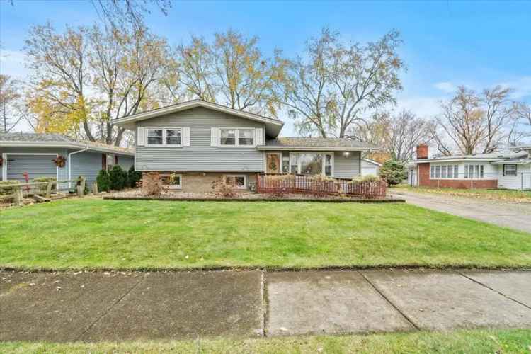 Single-family house For Sale in 3126, 188th Place, Lansing, Illinois