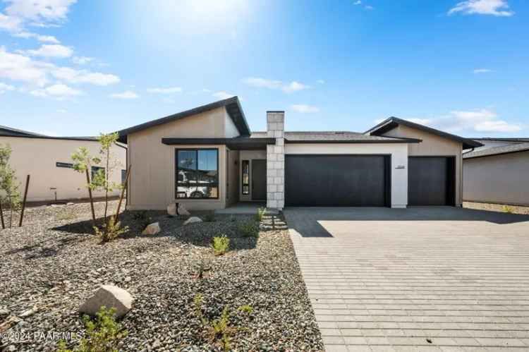 Single-family house For Sale in Prescott Valley, Arizona