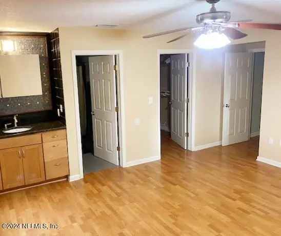 Single-family house For Sale in Orlando, Florida