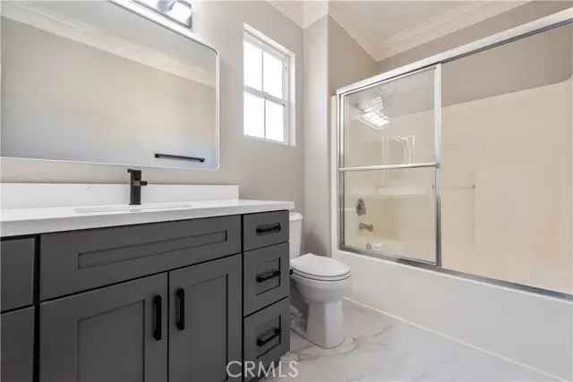 Condo For Sale in Irvine, California