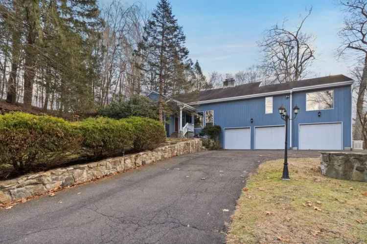 Single-family house For Sale in 68, Saddle Hill Road, Stamford, Connecticut