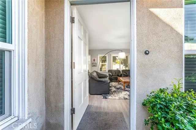 Single-family house For Sale in Culver City, California