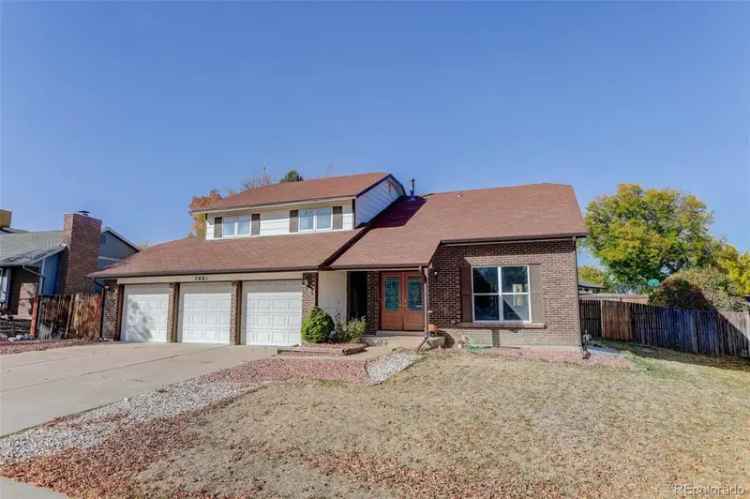 Single-family house For Sale in 7861, West Euclid Place, Littleton, Colorado