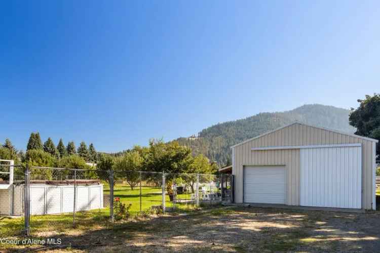 Single-family house For Sale in 6264, North 15th Street, Dalton Gardens, Idaho