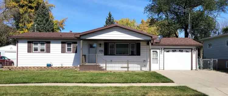 Single-family house For Sale in 2766, 18th Avenue North, Fort Dodge, Iowa