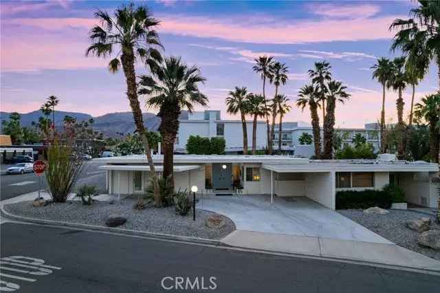 Single-family house For Sale in 45475, San Luis Rey Avenue, Palm Desert, California