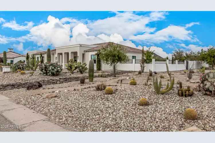 Single-family house For Sale in 34083, North Paseo Grande Drive, Queen Creek, Arizona