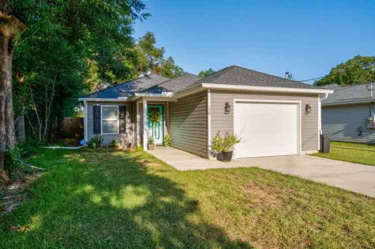 Single-family house For Sale in Crestview, Florida