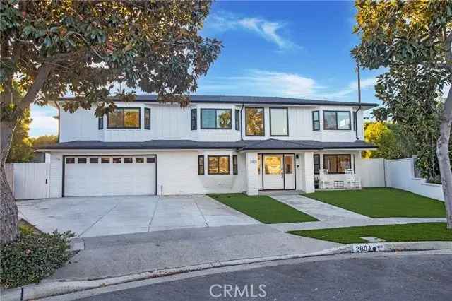 Single-family house For Sale in 2801, Europa Drive, Costa Mesa, California