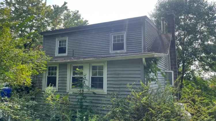 Single-family house For Sale in 20, Fulton Drive, New Fairfield, Connecticut