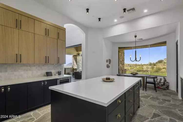 Single-family house For Sale in 9732, North Fireridge Trail, Fountain Hills, Arizona