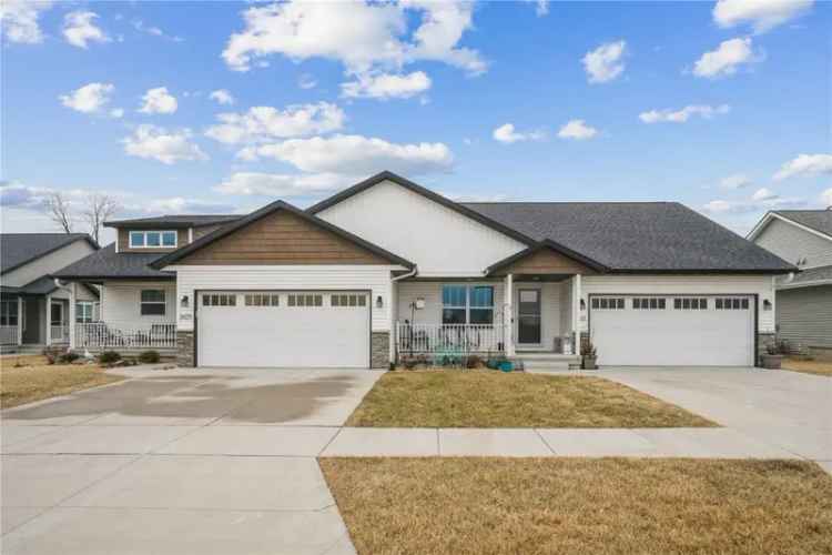 Condo For Sale in Cedar Rapids, Iowa