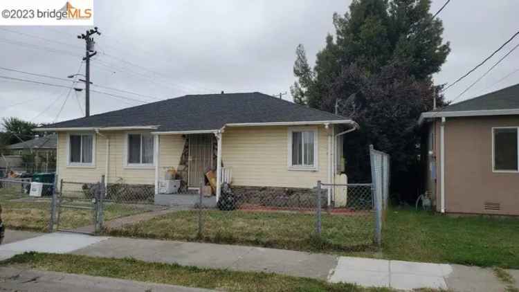 Single-family house For Sale in 9331, Coral Road, Oakland, California