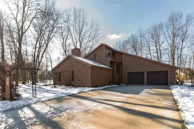 Single-family house For Sale in 3930, Scarborough Drive, New Haven, Indiana