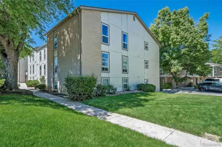 Condo For Sale in 7251, South Xenia Circle, Centennial, Colorado