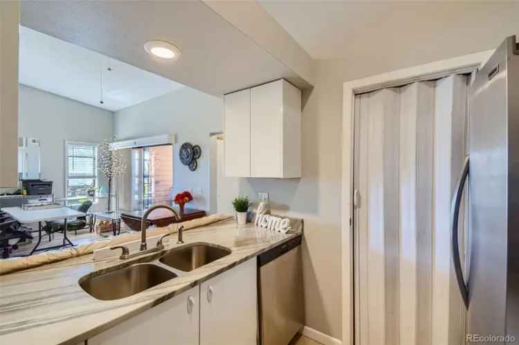 Condo For Sale in 4274, South Salida Way, Aurora, Colorado