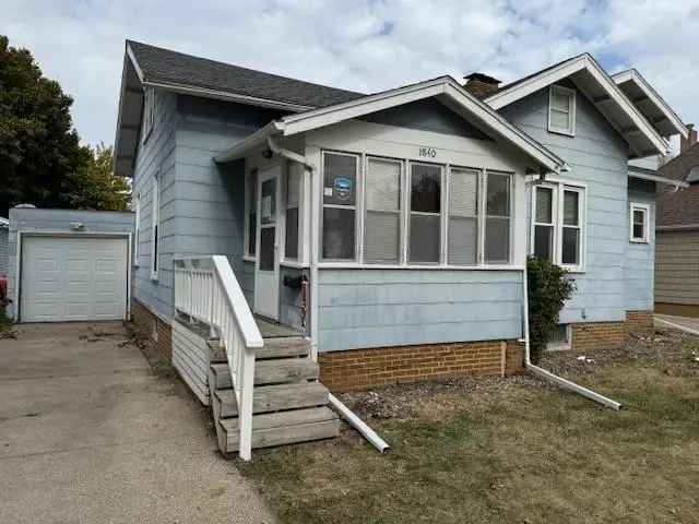 Single-family house For Sale in 1840, 8th Avenue North, Fort Dodge, Iowa