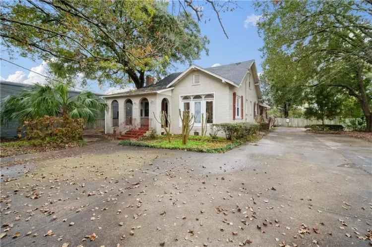 Single-family house For Sale in 1411, Government Street, Mobile, Alabama