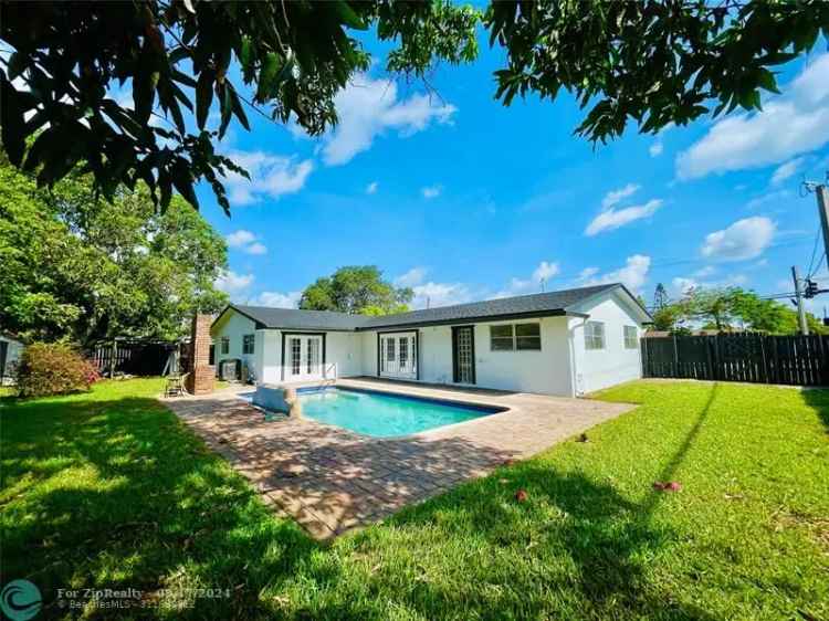 Single-family house For Sale in 1478, Northeast 56th Street, Fort Lauderdale, Florida