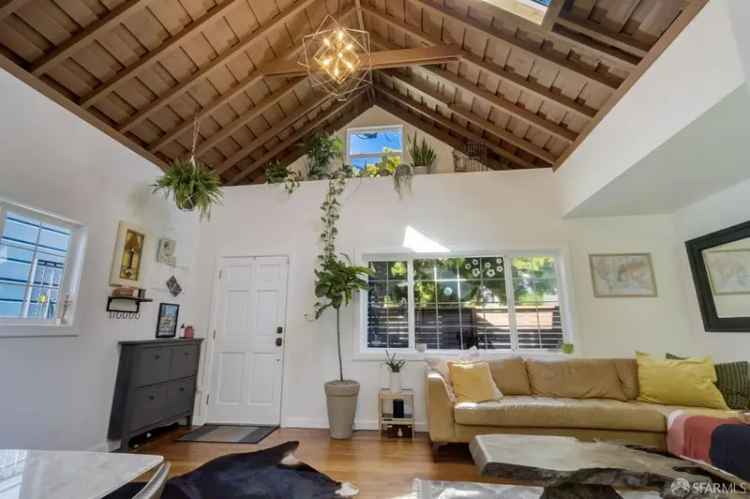 Single-family house For Sale in 656, Banks Street, San Francisco, California