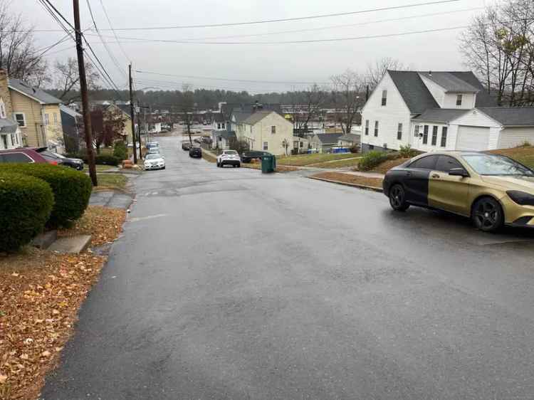 Single-family house For Sale in 41, Saint James Street, Hamden, Connecticut