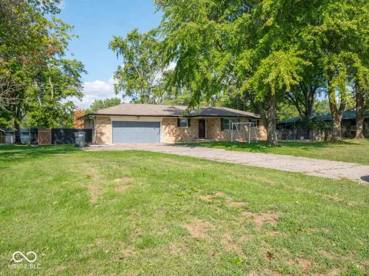 Single-family house For Sale in 1202, East Stop 10 Road, Indianapolis, Indiana