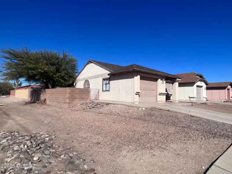 Single-family house For Sale in 1660, West Cochran Street, Tucson, Arizona