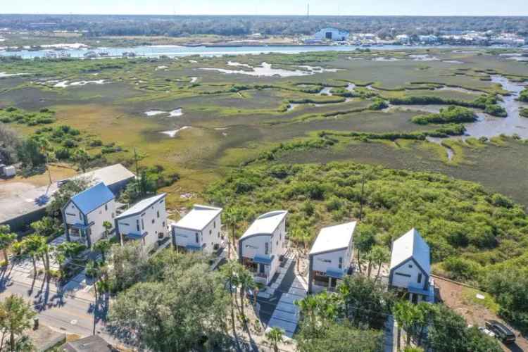 Single-family house For Sale in 194, Riberia Street, Saint Augustine, Florida