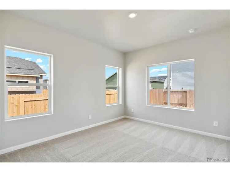 Single-family house For Sale in Brighton, Colorado