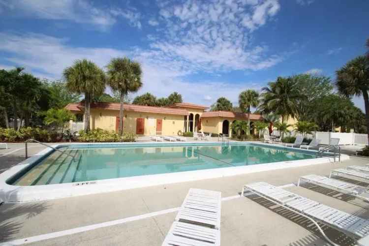 Boca Raton Townhouse for Rent Near Addison Mizner Elementary