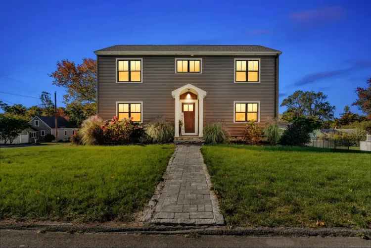 Single-family house For Sale in 91, Long Island View Road, Milford, Connecticut