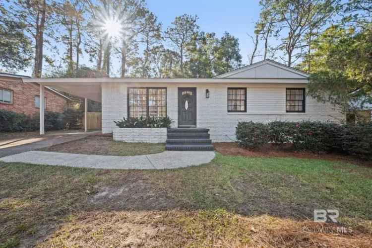 Single-family house For Sale in Fairhope, Alabama